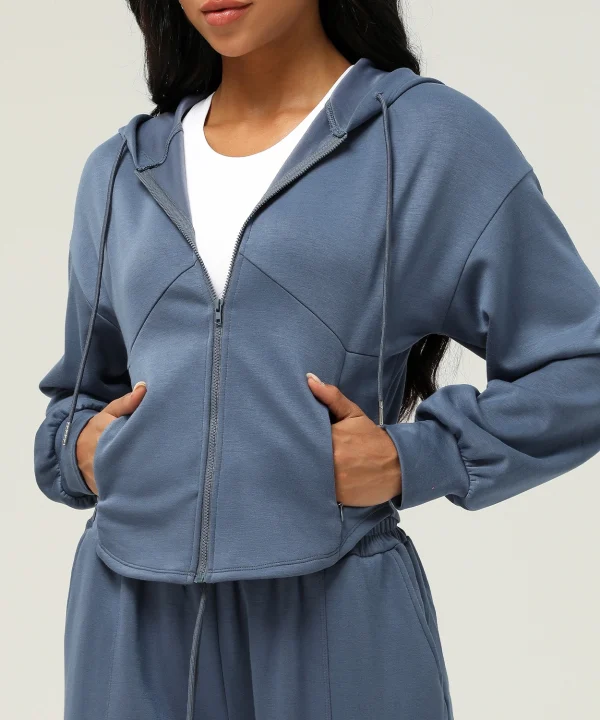 private label sports apparel manufacturers